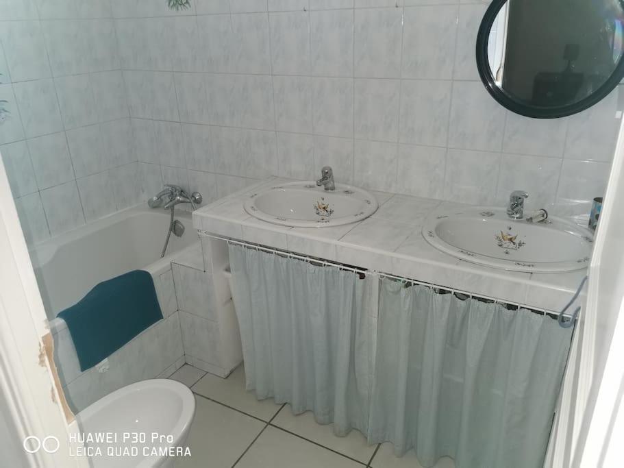 Villa Sidonie : Jardin+Jacuzzi En Ete, Plage A 17Min A Pied マルセイユ エクステリア 写真